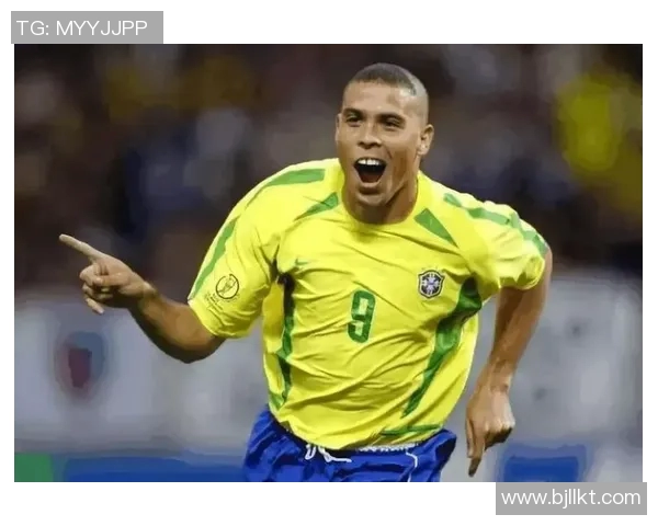 足球历史十大巨星榜单揭秘 谁能跻身永恒之巅